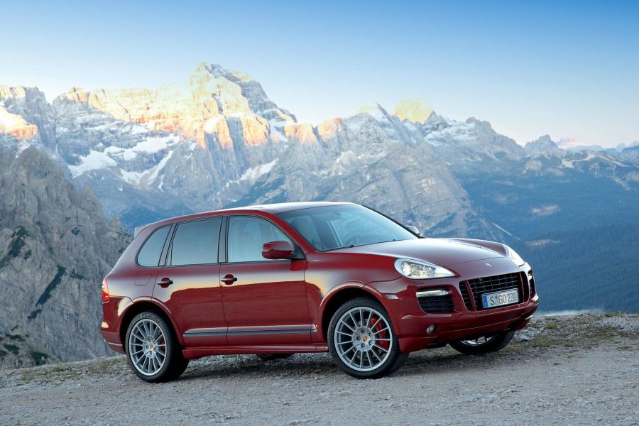  Porsche Cayenne GTS 2010 года  (фото 1 из 5)